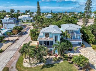 7700 Marina Dr, Holmes Beach, FL 34217