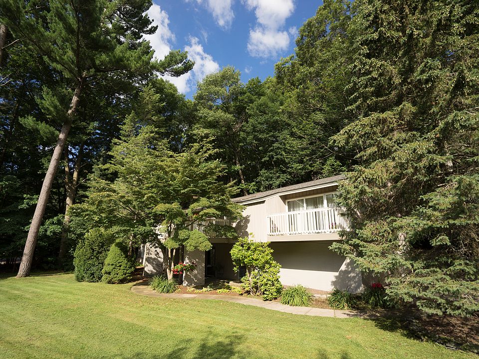 1st image of 2143 Easthill Dr