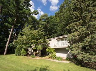 2143 Easthill Dr, Muskegon, MI