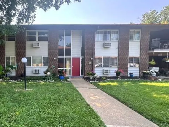 8713 Sieloff Dr APT H, Hazelwood, MO 63042