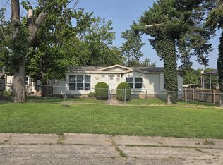 115 S Court St, Enterprise, KS 67441