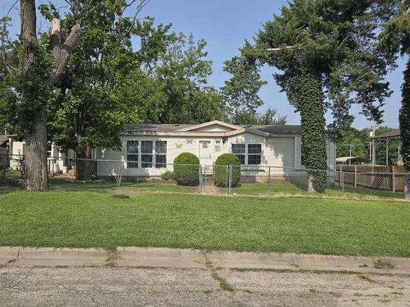 115 S Court St, Enterprise, KS 67441