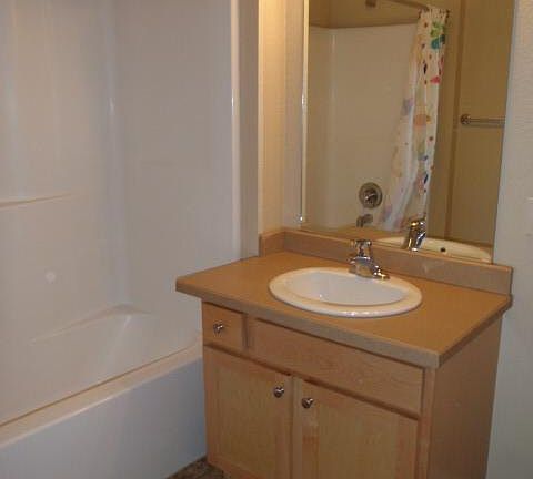3rd image of 2101 Dearborn Ave Unit 15