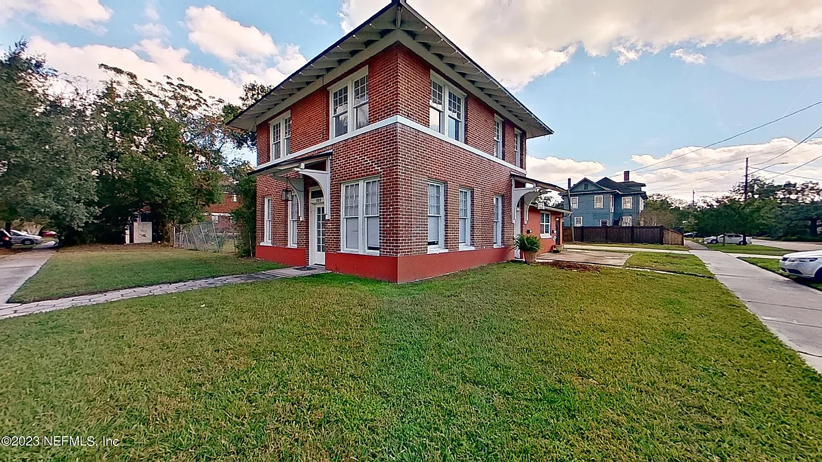 Building Photo - 907 Copeland St #907