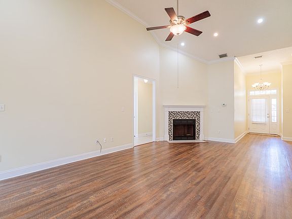 5th image of 3860 Napa Dr