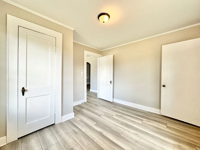 3912 N Church St — Photo 5