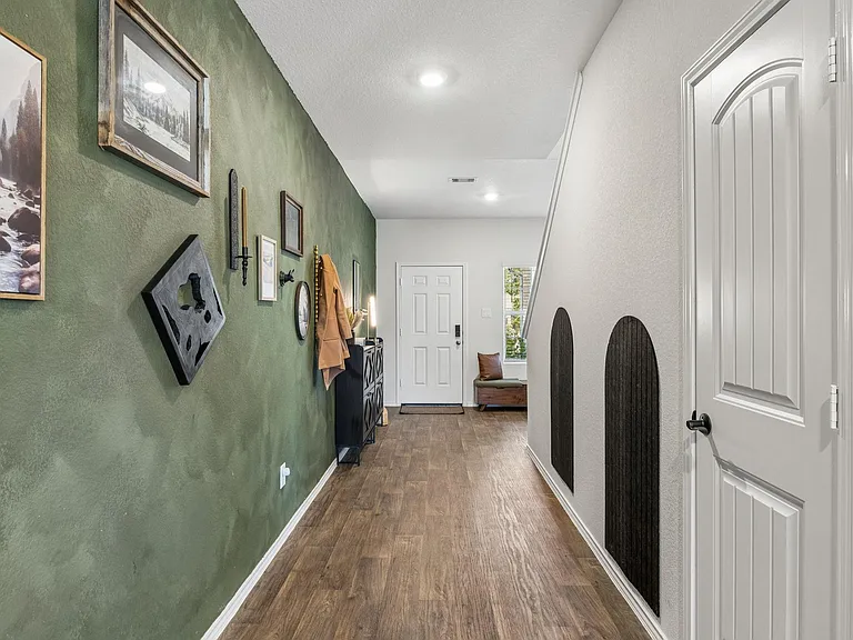 343 Sickle Loop — Photo 8
