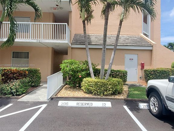 3rd image of 10368 NW 24th Pl APT 201