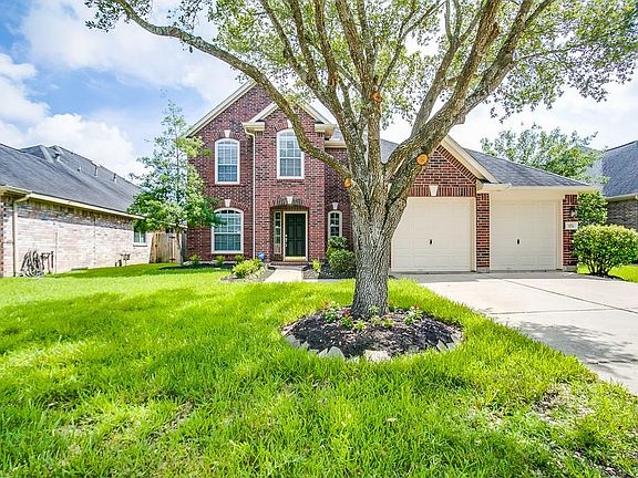 2nd image of 3711 Crescent Dr