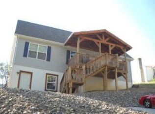 301 10th St, Vinton, VA 24179