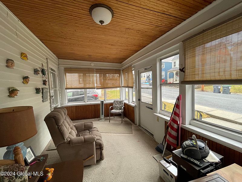 5th image of 60 Wilder Avenue