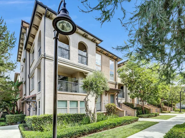 125 Neptune, Irvine, CA 92618