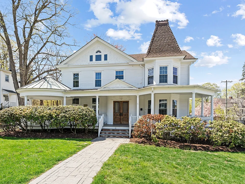 12 Oakland Ave #1