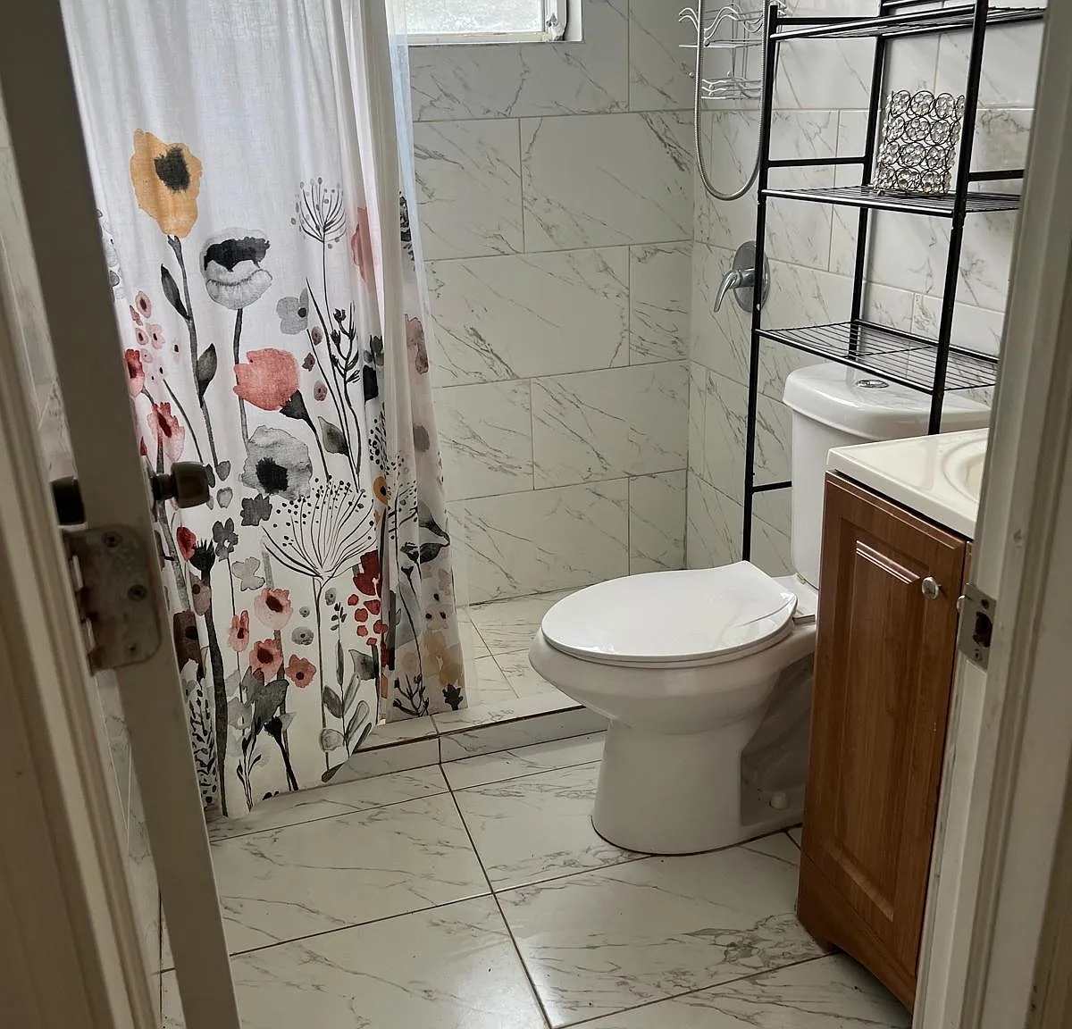 1 bed, $1,560 — Photo 1
