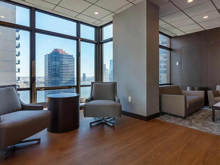 300 E 39th St #10J — Photo 33