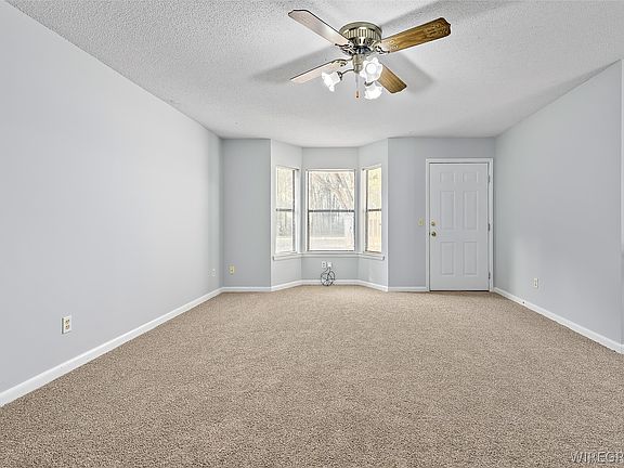 5th image of 804 Old Newton Rd