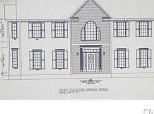 210 Moffitt St, Bridgeport, CT 06606