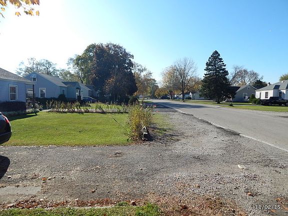 3rd image of 2221 Emerson Ave