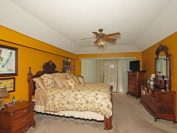 5th image of 8815 N Millbrook Ave