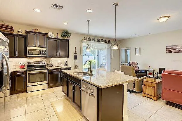 1499 Caterpillar St — Photo 19