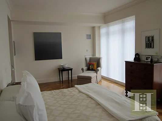 Rented by Halstead Real Estate | media 26