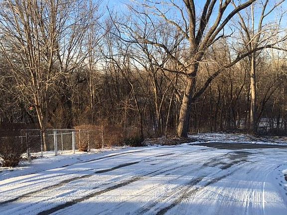 5th image of 10 NW 62nd St