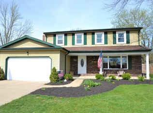 7100 Josephine Dr, North Olmsted, OH 44070