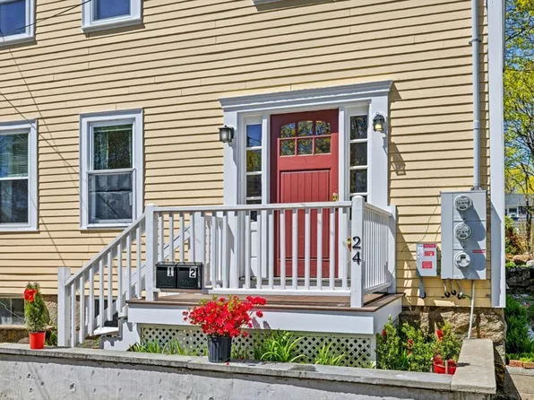 24 Vestry St, Beverly, MA 01915