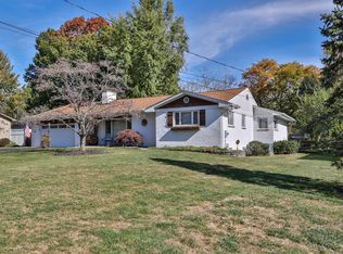 6308 Kenwood Rd, Cincinnati, OH 45243