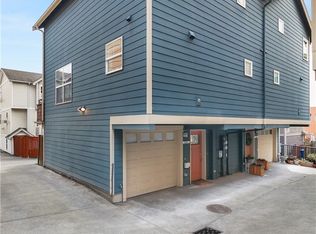 9206 Interlake Ave N APT D, Seattle, WA 98103