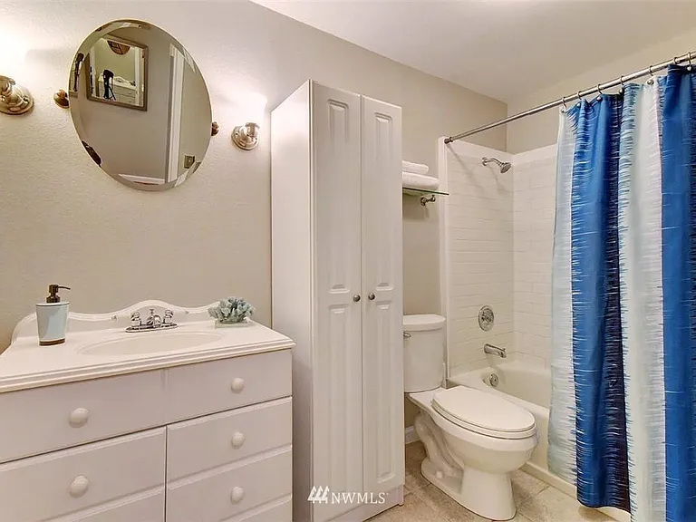 9398 Redmond Woodinville Rd NE — Photo 4