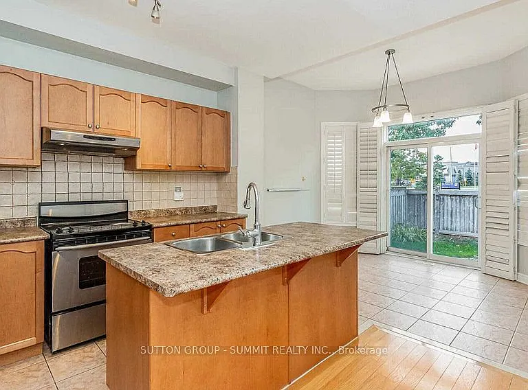 3330 Fountain Park Ave — Photo 7