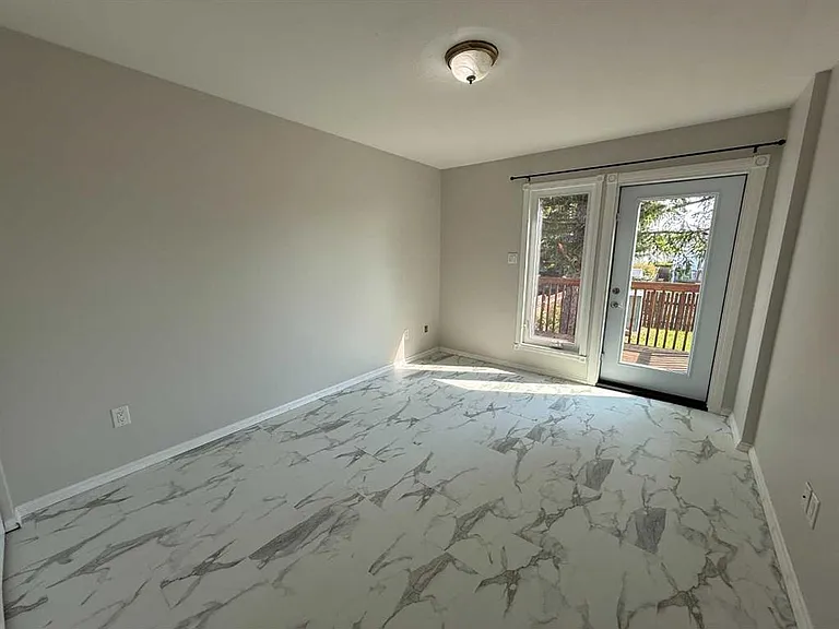 2725 57b Ave — Photo 20