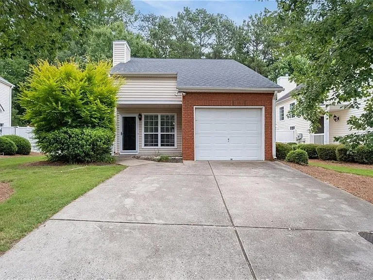 13506 Aventide Ln — Photo 2