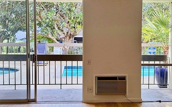 4th image of 1054 S Bedford St APT 106