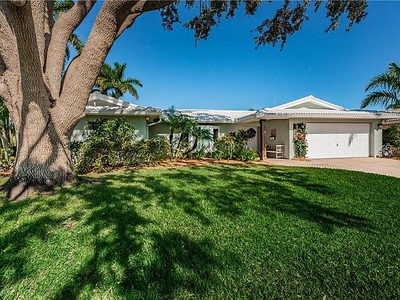 4th image of 2033 Tanglewood Dr NE
