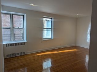 6560 Wetherole St, Rego Park, NY 11374