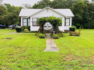 124 Fulton St, Tarpon Springs, FL 34689