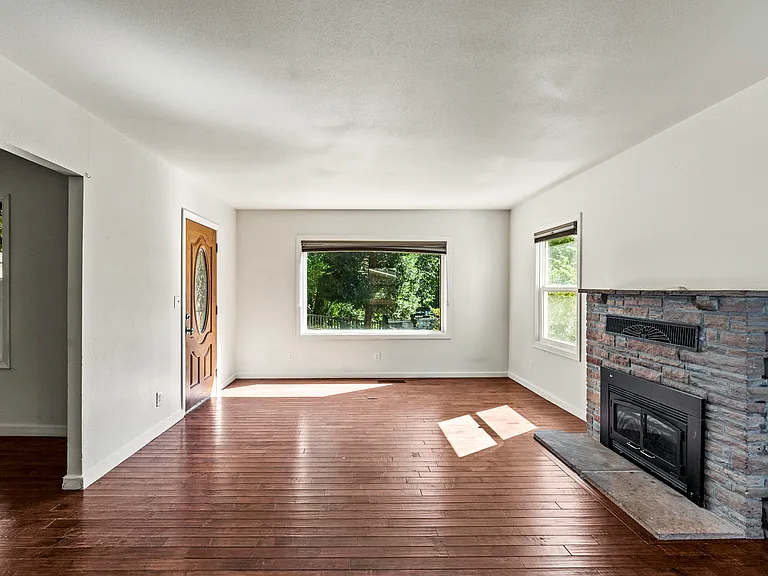 11 Lukens Pl — Photo 3