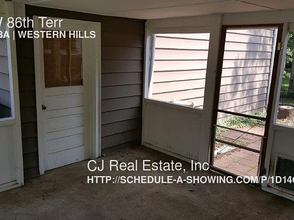 3rd image of 510 W 86th Ter