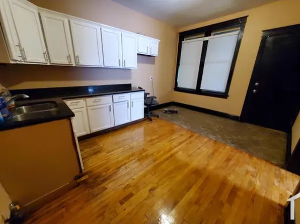 1417 S Tripp Ave, Chicago, IL