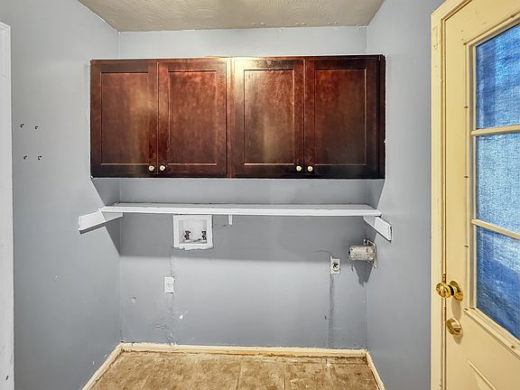 4th image of 5209 Yale Rd