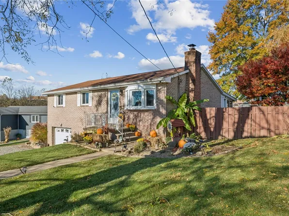 588 Carmelott St, North Huntingdon, PA 15642