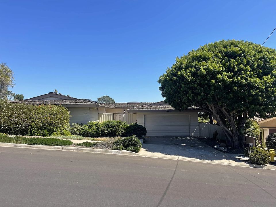 2nd image of 1051 La Jolla Rancho Rd