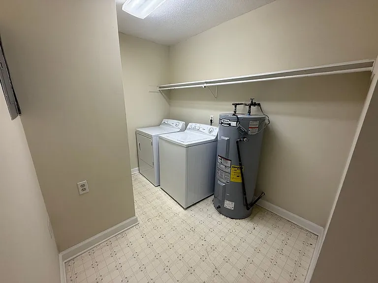 1110 Chandler Dr #101 — Photo 13