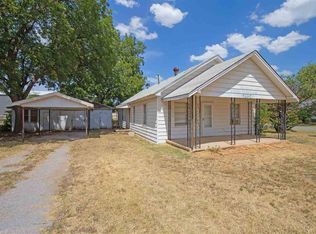 401 F Ave, Cache, OK 73527