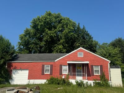 2208 Plantation Rd NE, Roanoke, VA, 24012