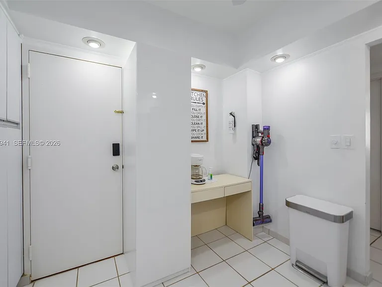 1980 S Ocean Dr #5E — Photo 24
