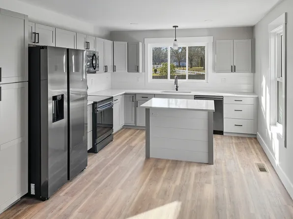 8 Old Starnes Cove Rd #8, Asheville, NC 28806