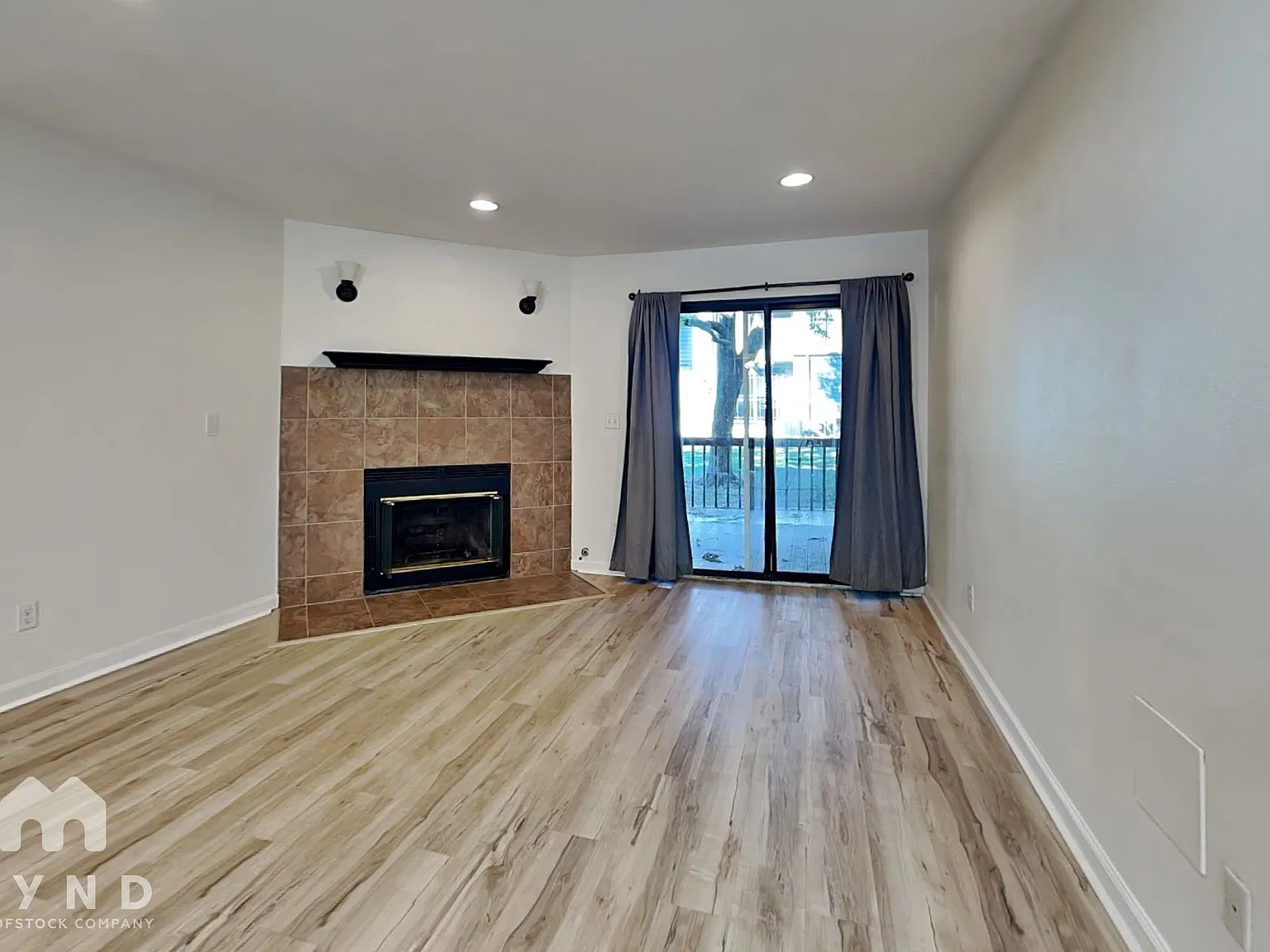 2 bed, 2.0 bath, 1022 sqft, $1,675 — Photo 4